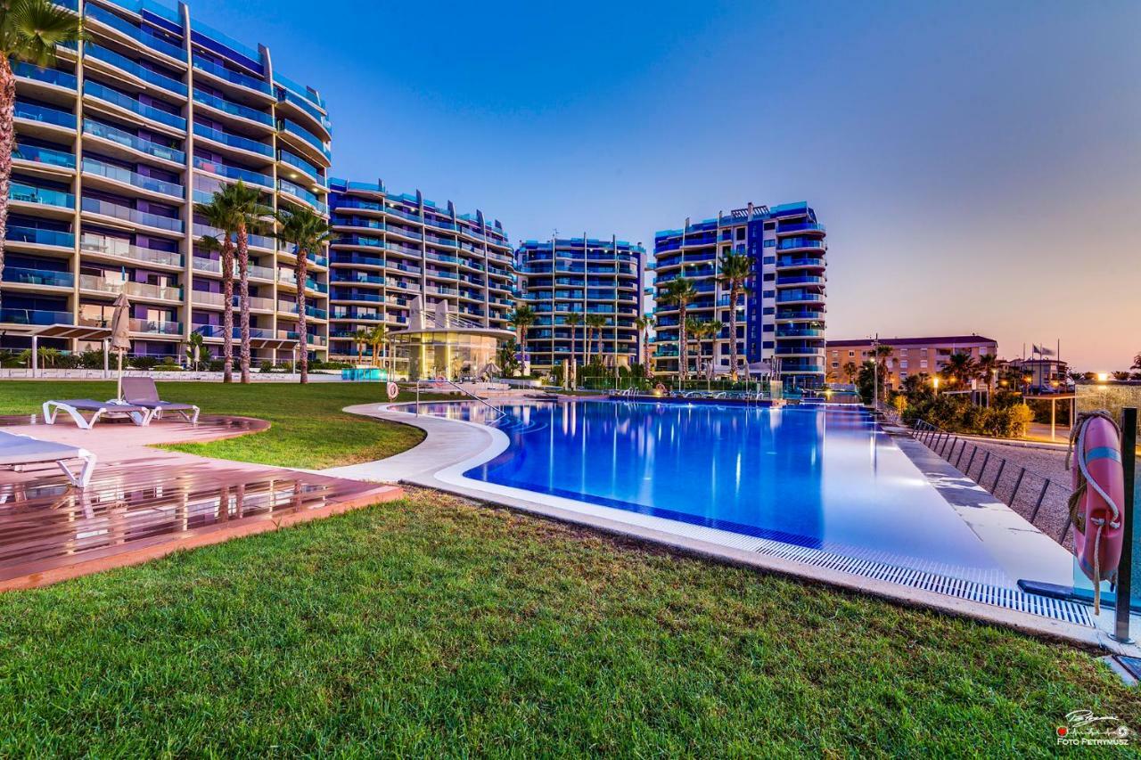 Torrevieja - Punta Prima Sea Senses Lejlighed Eksteriør billede